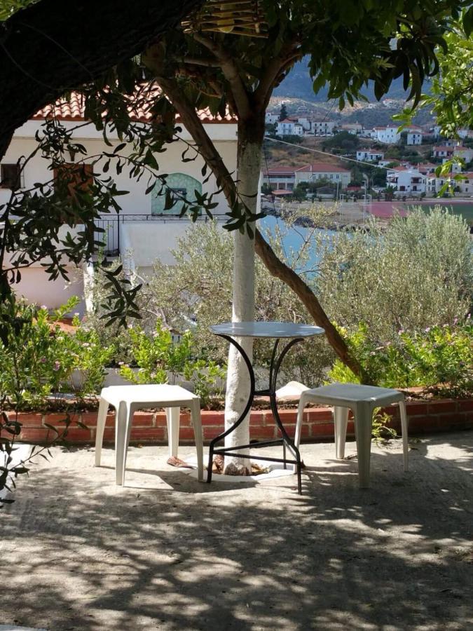 Villa Olive Trees à Poros Town Extérieur photo
