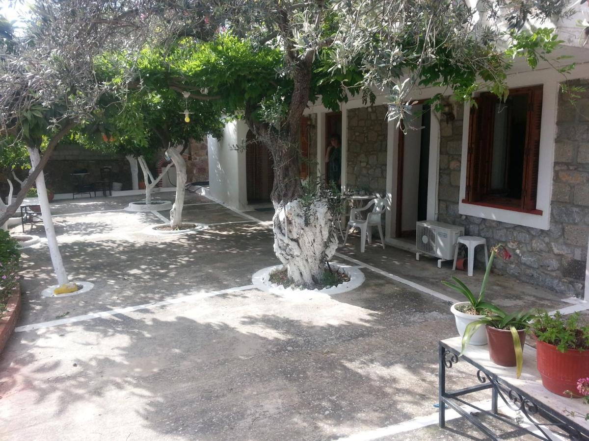 Villa Olive Trees à Poros Town Extérieur photo